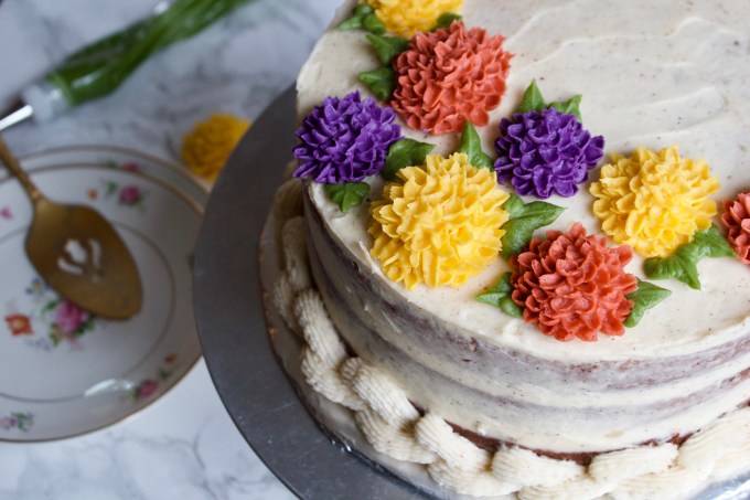 Humming Carrot Cake